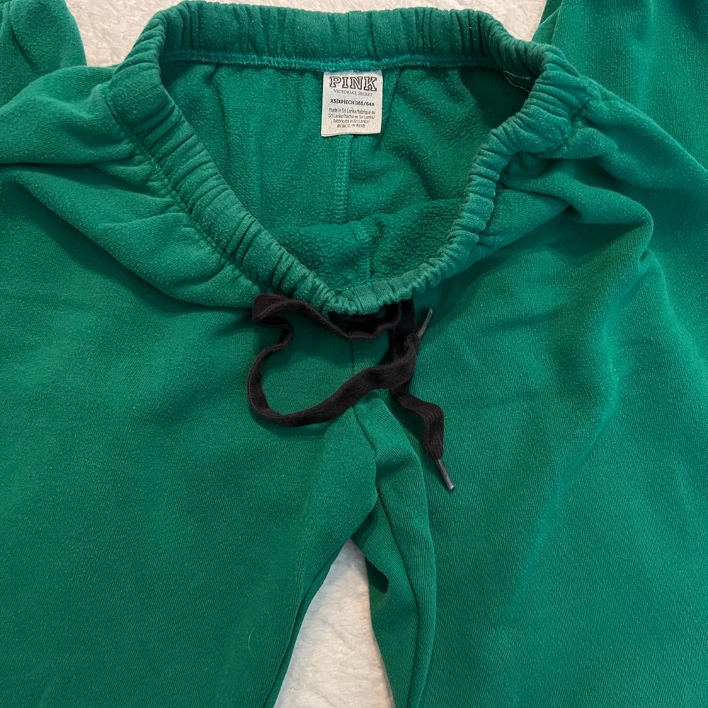 Woman’s pink X small joggers. Great condition. Color green.